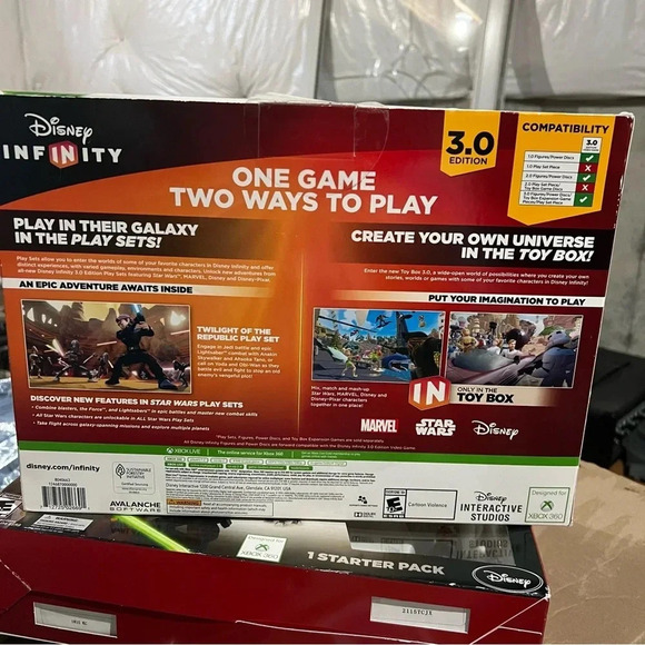 XBOX 360 Disney Infinity STAR WARS Video Game Starter Pack 3.0 Edition NEW - Picture 2 of 12